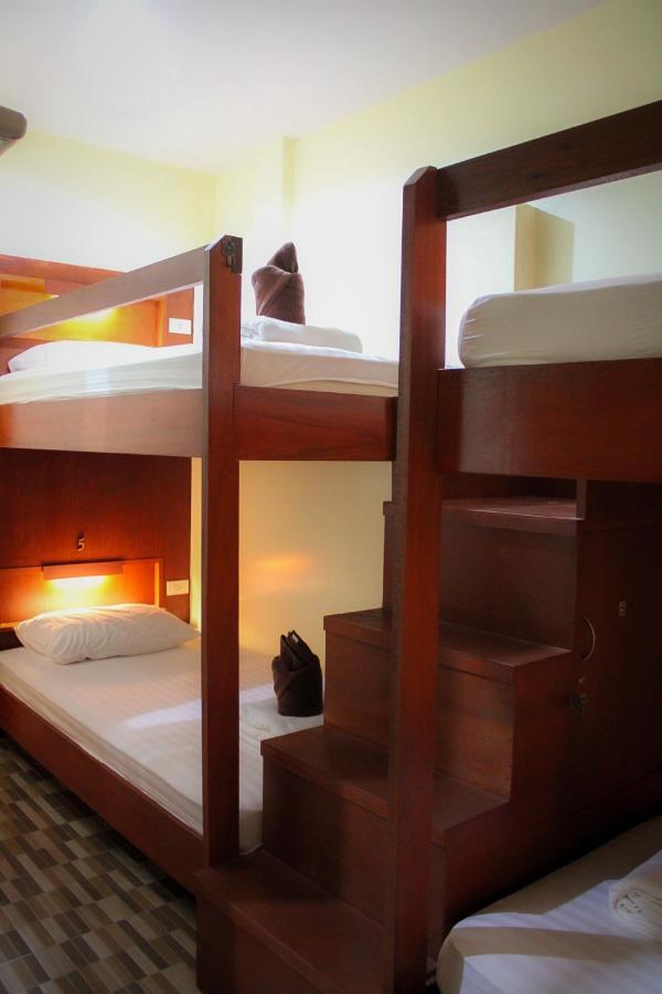 Phangan Barsay Hostel Thongsala Exterior foto