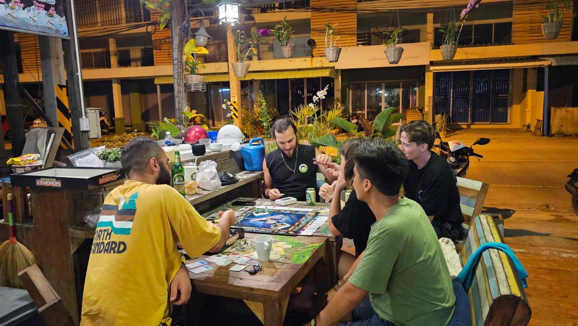 Phangan Barsay Hostel Thongsala Exterior foto