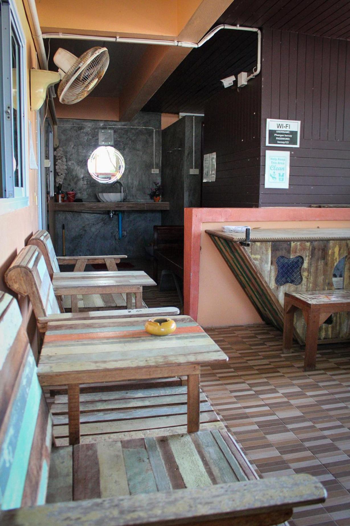 Phangan Barsay Hostel Thongsala Exterior foto